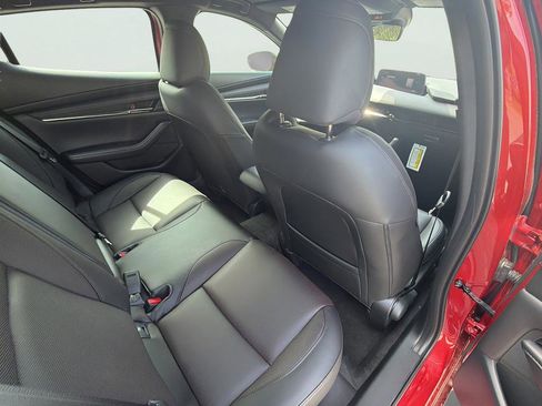 New 2026 MAZDA MAZDA3 Hatchback w/Premium Plus Pkg image 27