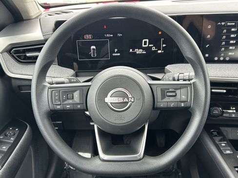 Used 2026 Nissan Kicks SV image 19