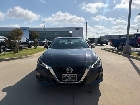 Used 2021 Nissan Altima 2.5 SL FWD image 9