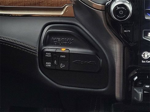 Used 2021 RAM 2500 Limited image 17