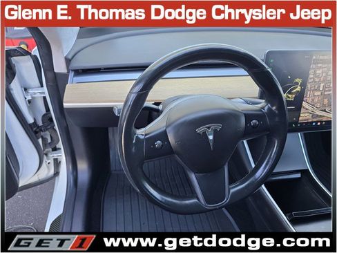 Used 2017 Tesla Model 3 Standard Range image 20