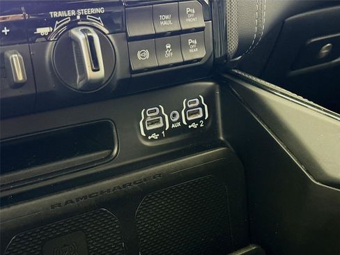 Used 2024 RAM 3500 Limited AWD/4WD image 18