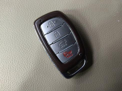 Used 2017 Hyundai Sonata Limited image 32