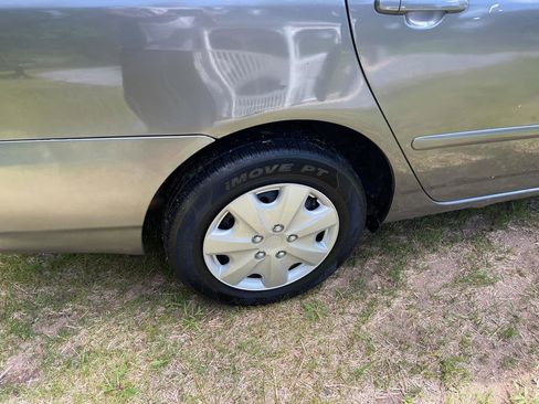 Used 2006 Toyota Corolla LE image 9