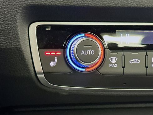 New 2025 Audi Q3 2.0T Premium image 19