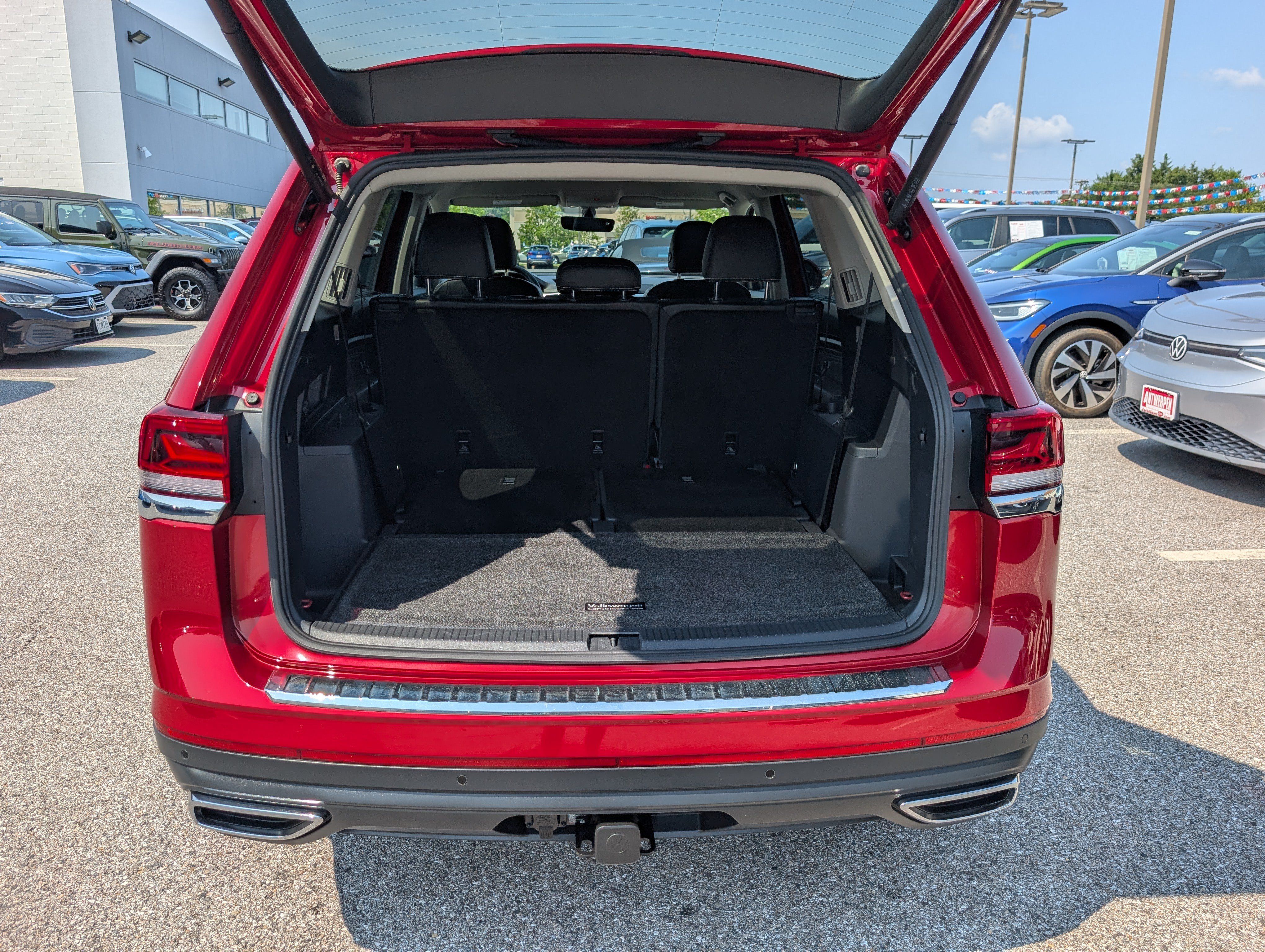 Used 2023 Volkswagen Atlas SE AWD/4WD image 15