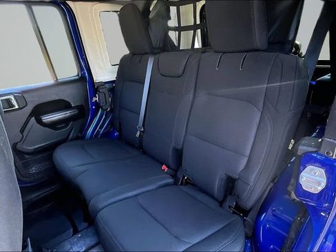 Used 2018 Jeep Wrangler Unlimited Sport S AWD/4WD image 21