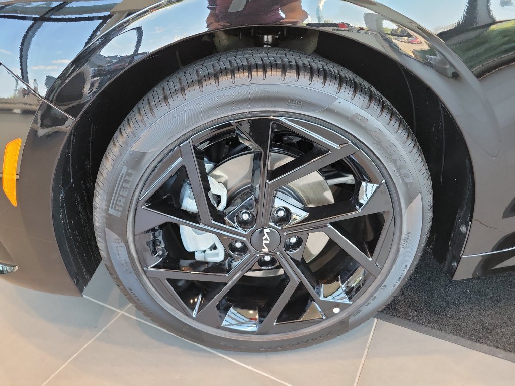 New 2027 Kia K5 GT-Line FWD image 9