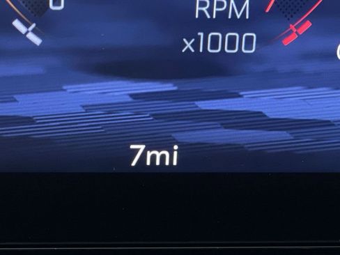 New 2026 Chevrolet Traverse LT w/ Sun and Wheel Package image 12