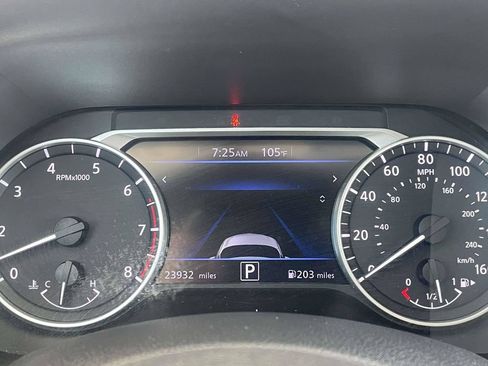 Used 2025 Nissan Sentra SV FWD image 23