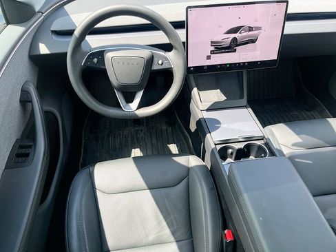 Used 2025 Tesla Model 3 Long Range image 21