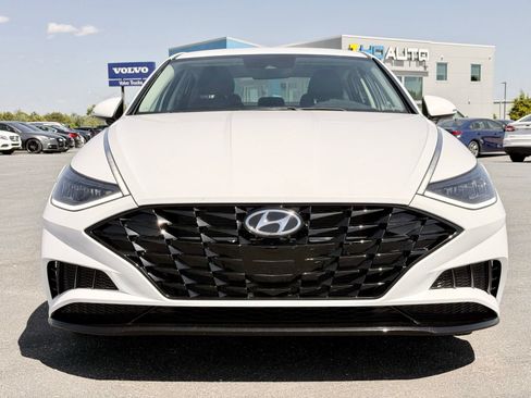 Used 2023 Hyundai Sonata SEL w/ Preferred Accessory Package FWD image 5