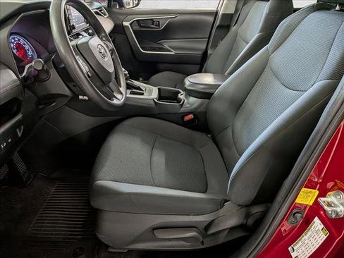 Used 2022 Toyota RAV4 LE FWD image 14