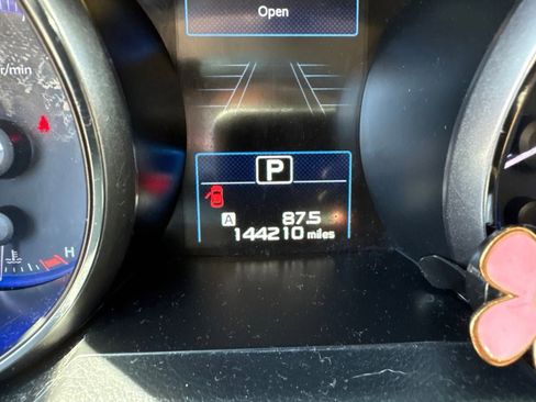 Used 2016 Subaru Outback 3.6R Limited AWD/4WD image 4