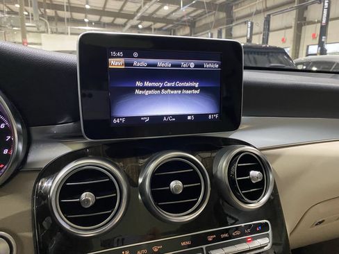 Used 2018 Mercedes-Benz GLC 300 4MATIC image 7
