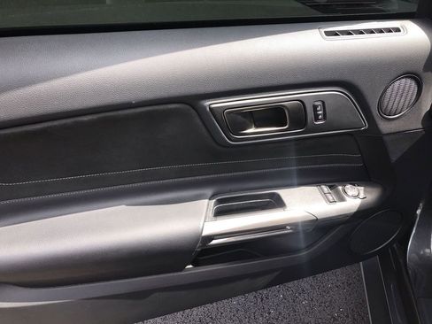 Used 2017 Ford Mustang Shelby GT350 w/ Electronics Package image 13