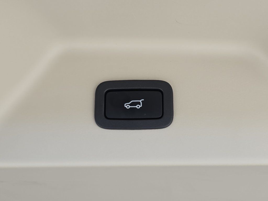 Used 2019 Land Rover Range Rover HSE AWD/4WD image 16