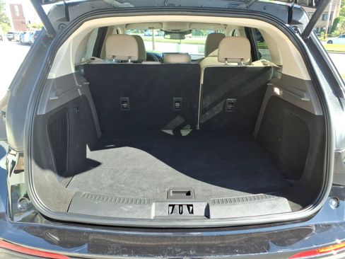 Certified 2024 Lincoln Corsair AWD image 27