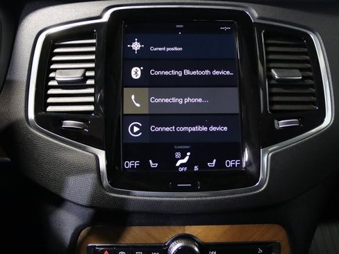 Used 2022 Volvo XC90 T6 Momentum w/ Advanced Package image 40