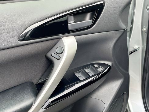 New 2025 Mitsubishi Eclipse Cross LE image 17