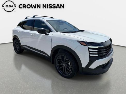 Certified 2026 Nissan Kicks SR w/ SR Premium Package AWD/4WD image 9