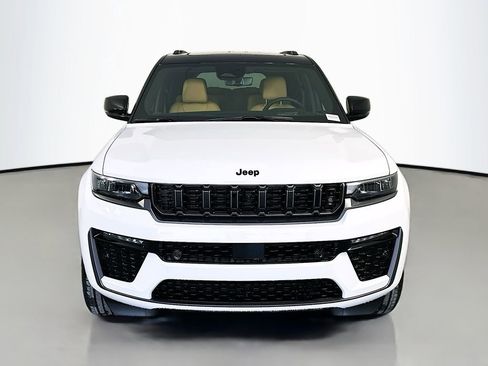 New 2026 Jeep Grand Cherokee L Summit AWD/4WD image 2
