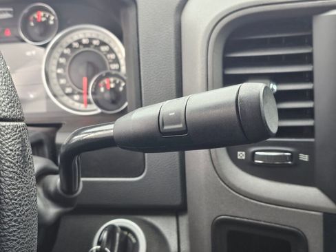 Used 2013 RAM 1500 Express image 37