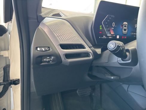 Used 2025 BMW 228i xDrive w/ Premium Package image 32