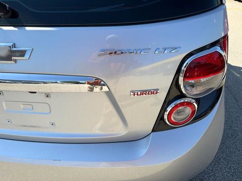 Used 2015 Chevrolet Sonic LTZ FWD image 17