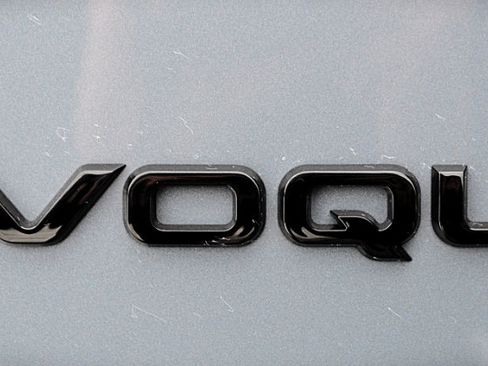 Used 2023 Land Rover Range Rover Evoque R-Dynamic SE image 36