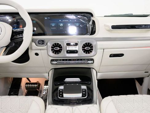 Used 2025 Mercedes-Benz G 63 AMG 4MATIC image 44