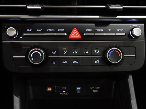 New 2026 Hyundai Tucson SE image 15