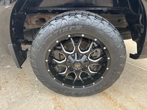 Certified 2020 Chevrolet Silverado 1500 LT w/ All-Star Edition AWD/4WD image 10