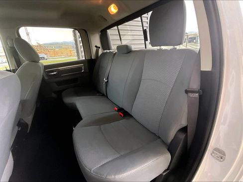 Used 2020 RAM 1500 Classic SLT AWD/4WD image 26