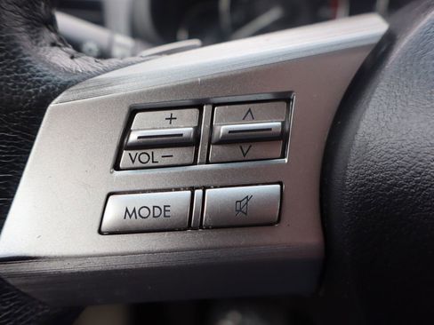 Used 2011 Subaru Outback 2.5i Premium w/ All-Weather Pkg AWD/4WD image 29