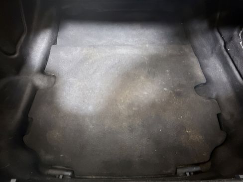 Used 2021 Chevrolet Camaro LT image 31