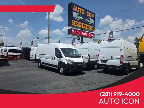 Used 2025 RAM ProMaster 2500 w/ Convenience Group FWD image 1