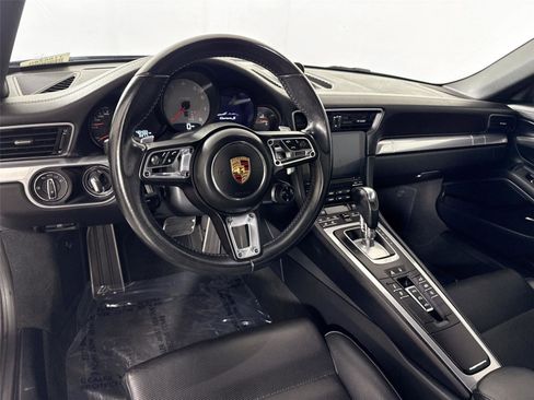 Used 2017 Porsche 911 Carrera S image 4