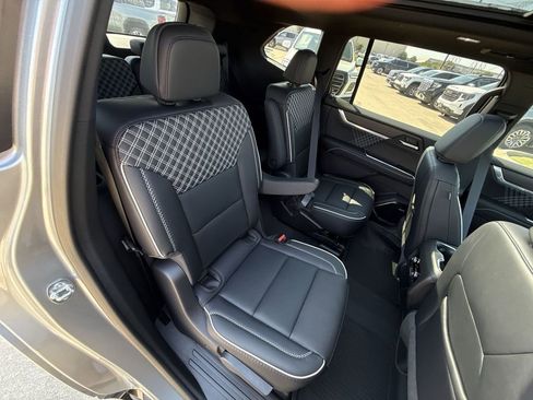 New 2026 GMC Acadia Denali w/ Super Cruise Package image 25