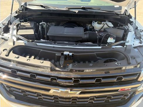 Used 2024 Chevrolet Tahoe Z71 w/ Luxury Package AWD/4WD image 21