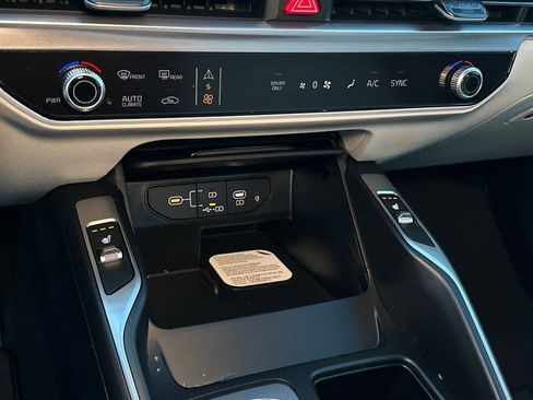 New 2026 Kia Sorento EX AWD/4WD image 22