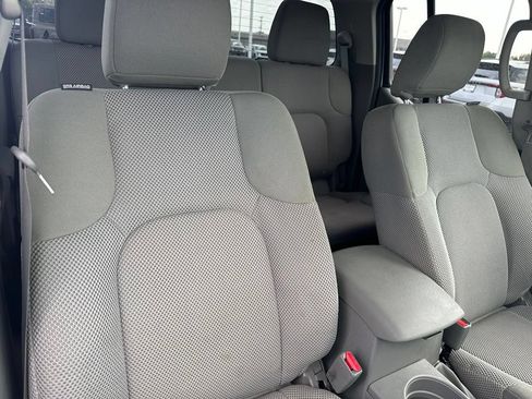 Used 2019 Nissan Frontier SV AWD/4WD image 25
