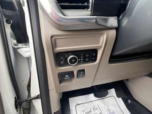 Used 2025 Ford F150 Platinum w/ Equipment Group 703A Plus AWD/4WD image 12