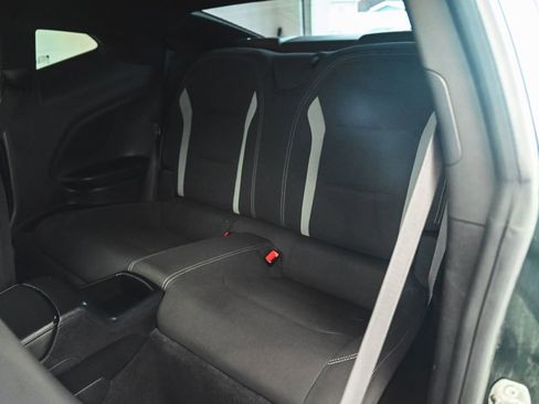 Used 2020 Chevrolet Camaro LT w/ 1LE Track Performance Package image 29