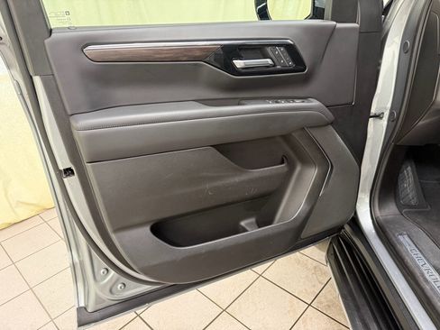 Certified 2025 Chevrolet Tahoe LT image 32