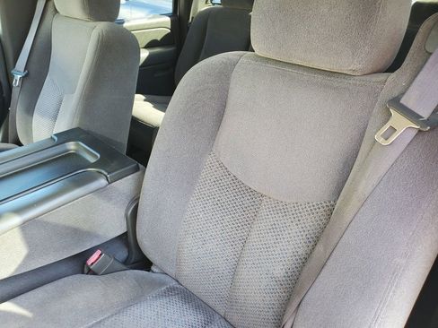 Used 2005 Chevrolet Silverado 1500 LS w/ Light Duty Power Package image 18