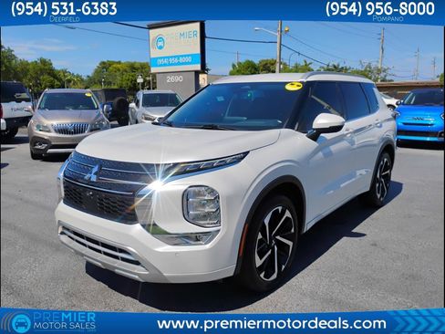 Used 2022 Mitsubishi Outlander SEL FWD image 1