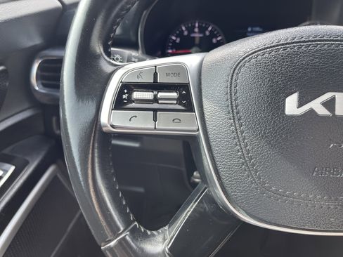 Used 2022 Kia Telluride LX AWD/4WD image 16