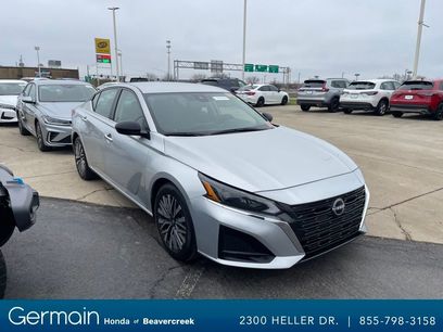 Used 2024 Nissan Altima 2.5 SV