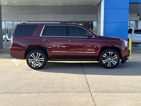 Used 2019 GMC Yukon Denali w/ Denali Ultimate Package image 2